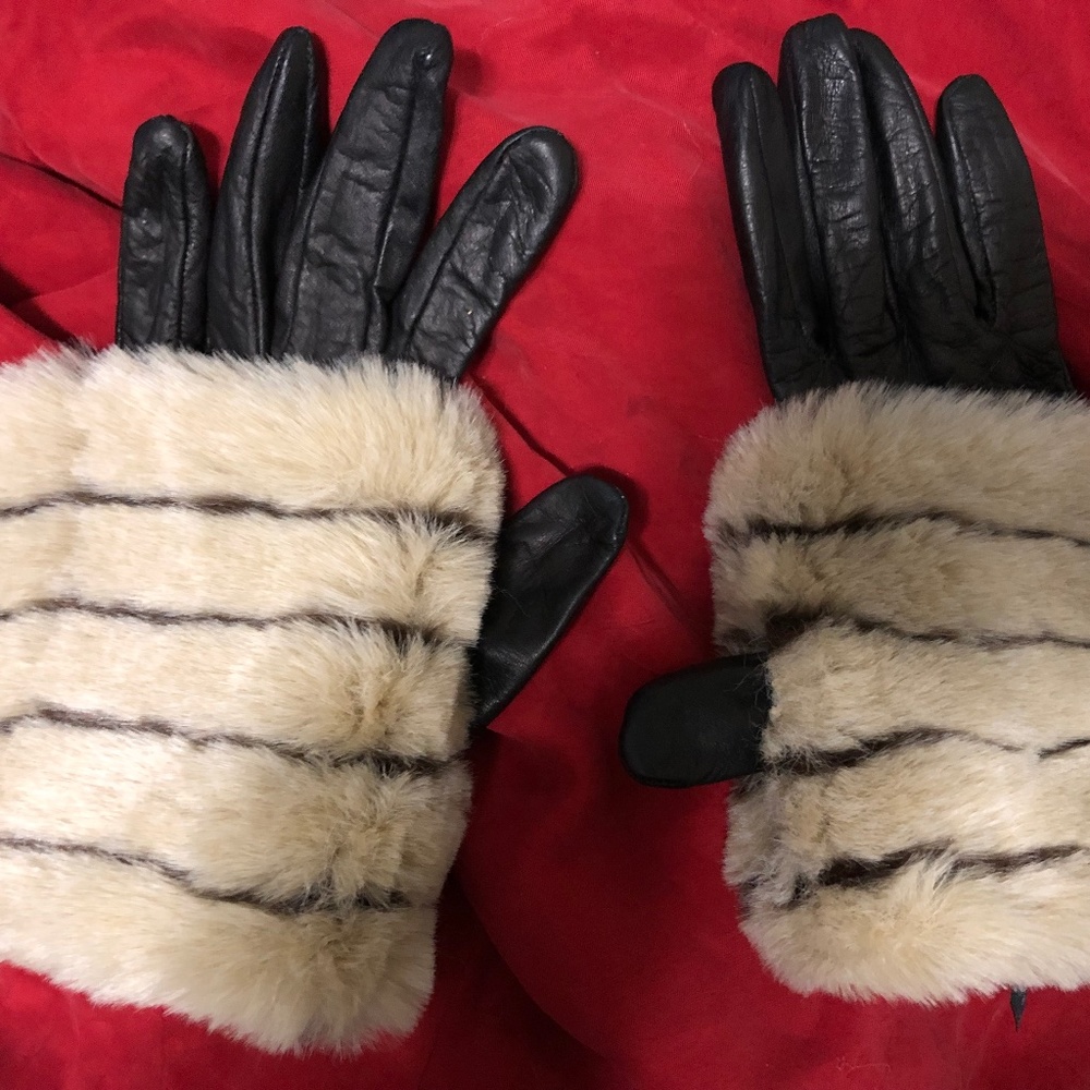 Portolano faux fur cuffed leather gloves